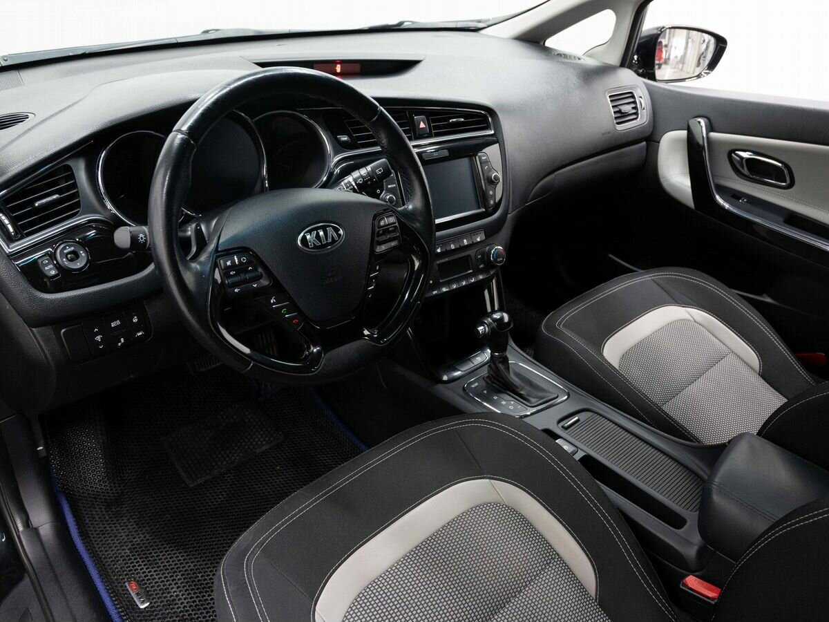 Купить Kia Ceed с пробегом. Фото: #7