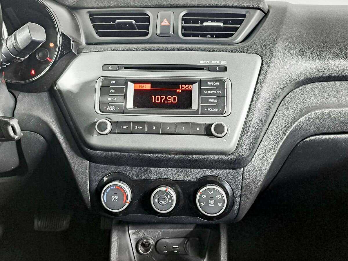 Купить Kia Rio с пробегом. Фото: #11