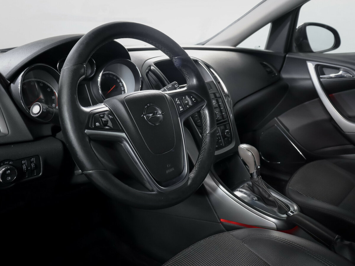 Купить Opel Astra с пробегом. Фото: #10