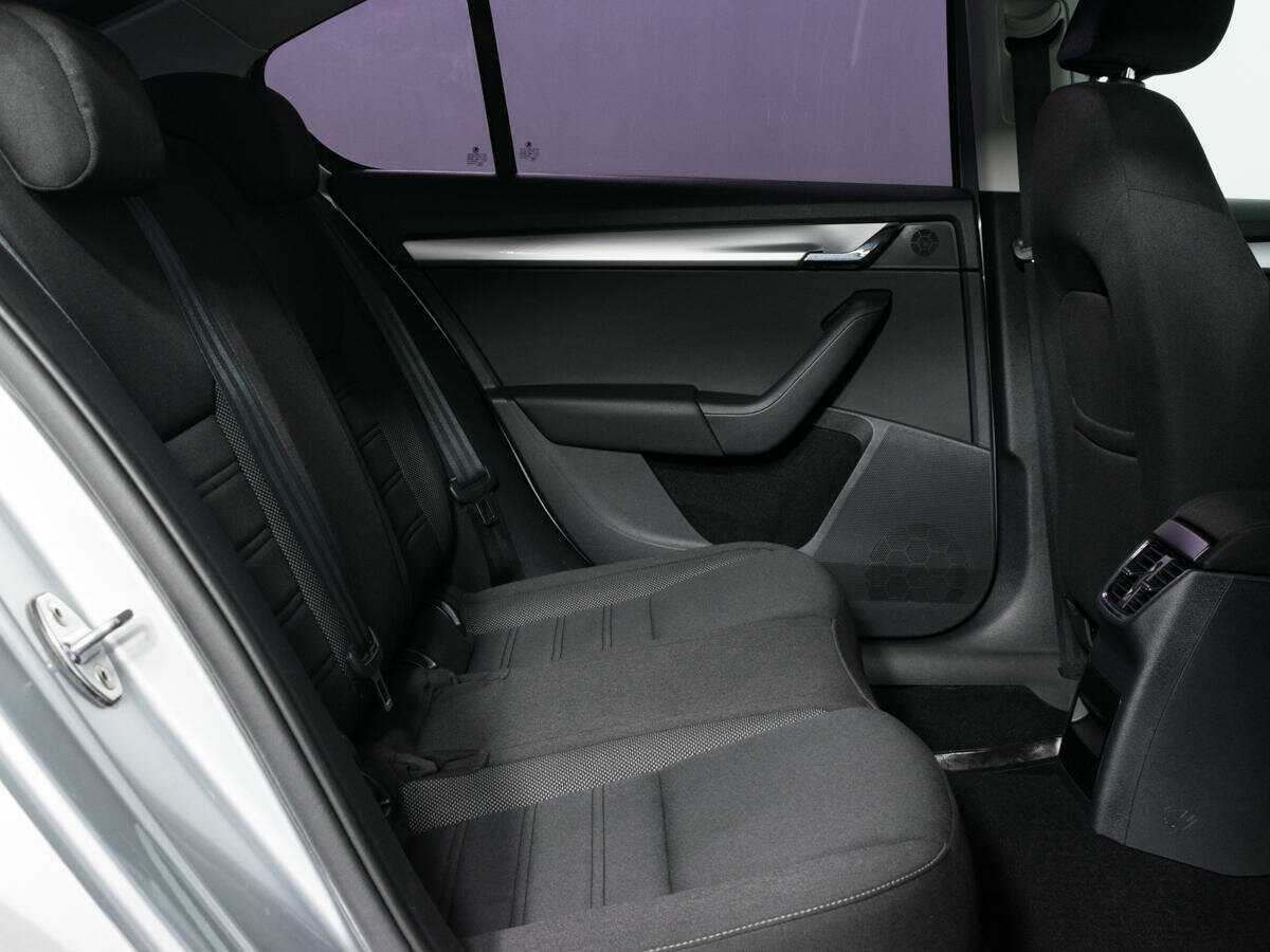 Купить Skoda Octavia с пробегом. Фото: #8