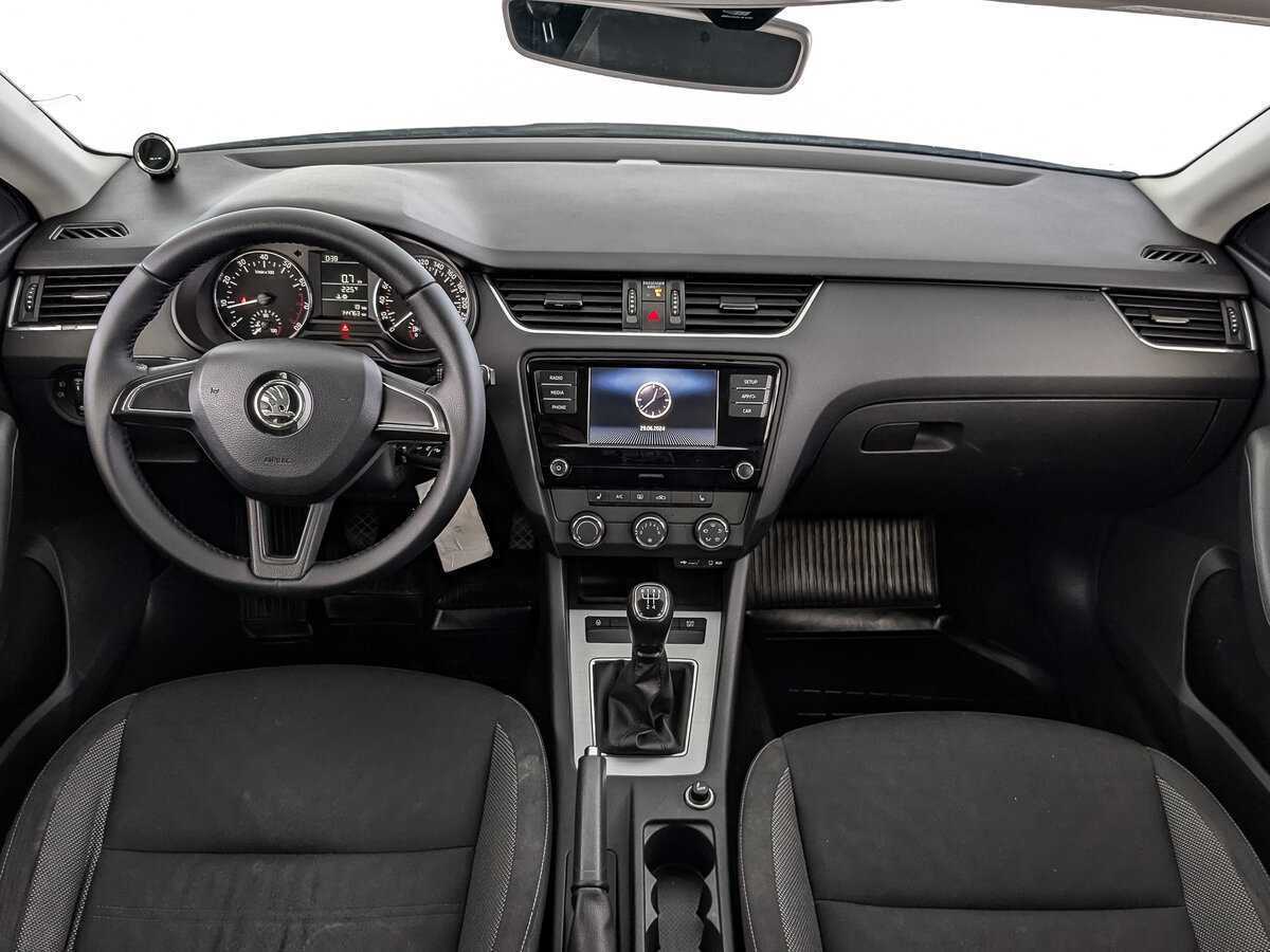 Купить Skoda Octavia с пробегом. Фото: #9