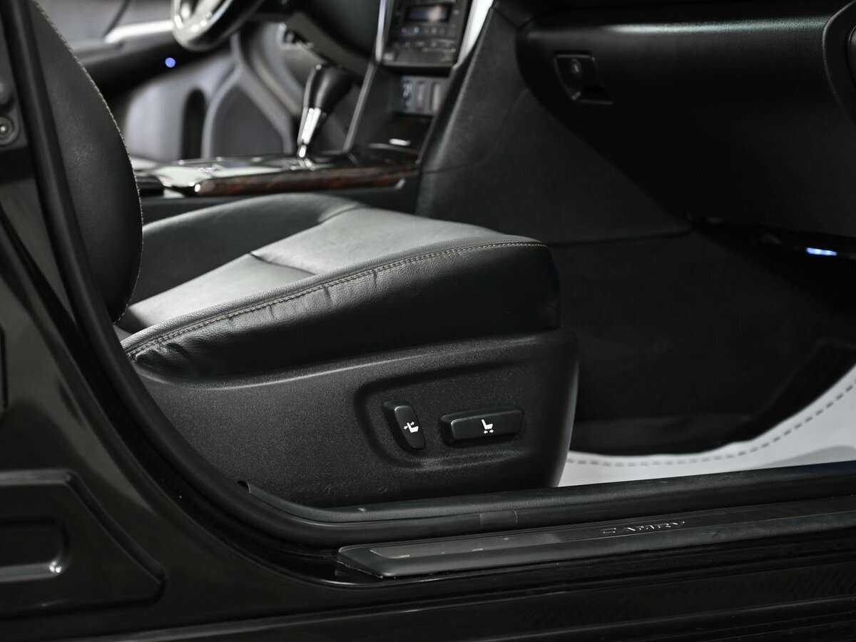 Купить Toyota Camry с пробегом. Фото: #13