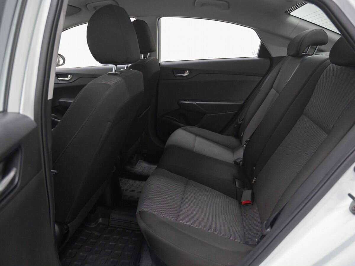 Купить Hyundai Solaris с пробегом. Фото: #8