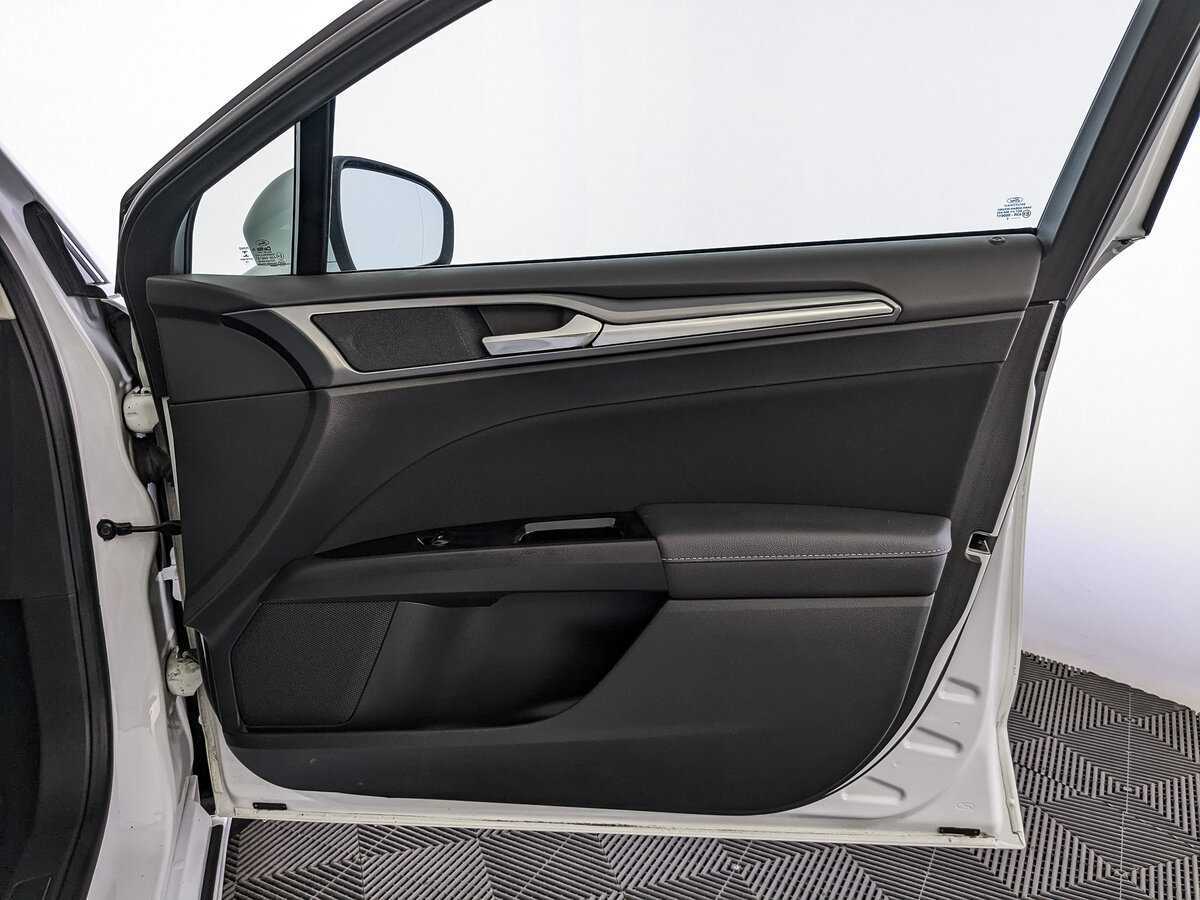 Купить Ford Mondeo с пробегом. Фото: #18