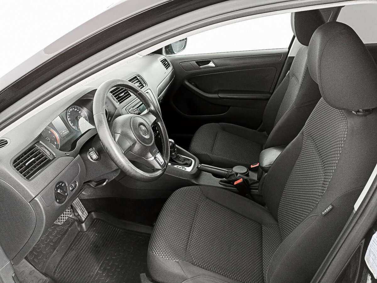 Купить Volkswagen Jetta с пробегом. Фото: #13
