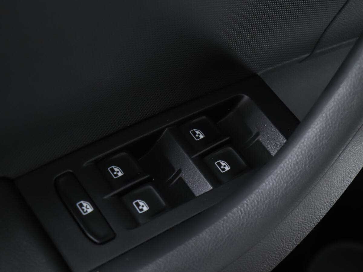 Купить Skoda Rapid с пробегом. Фото: #15