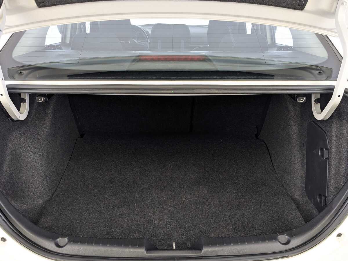 Купить Mazda 3 с пробегом. Фото: #9