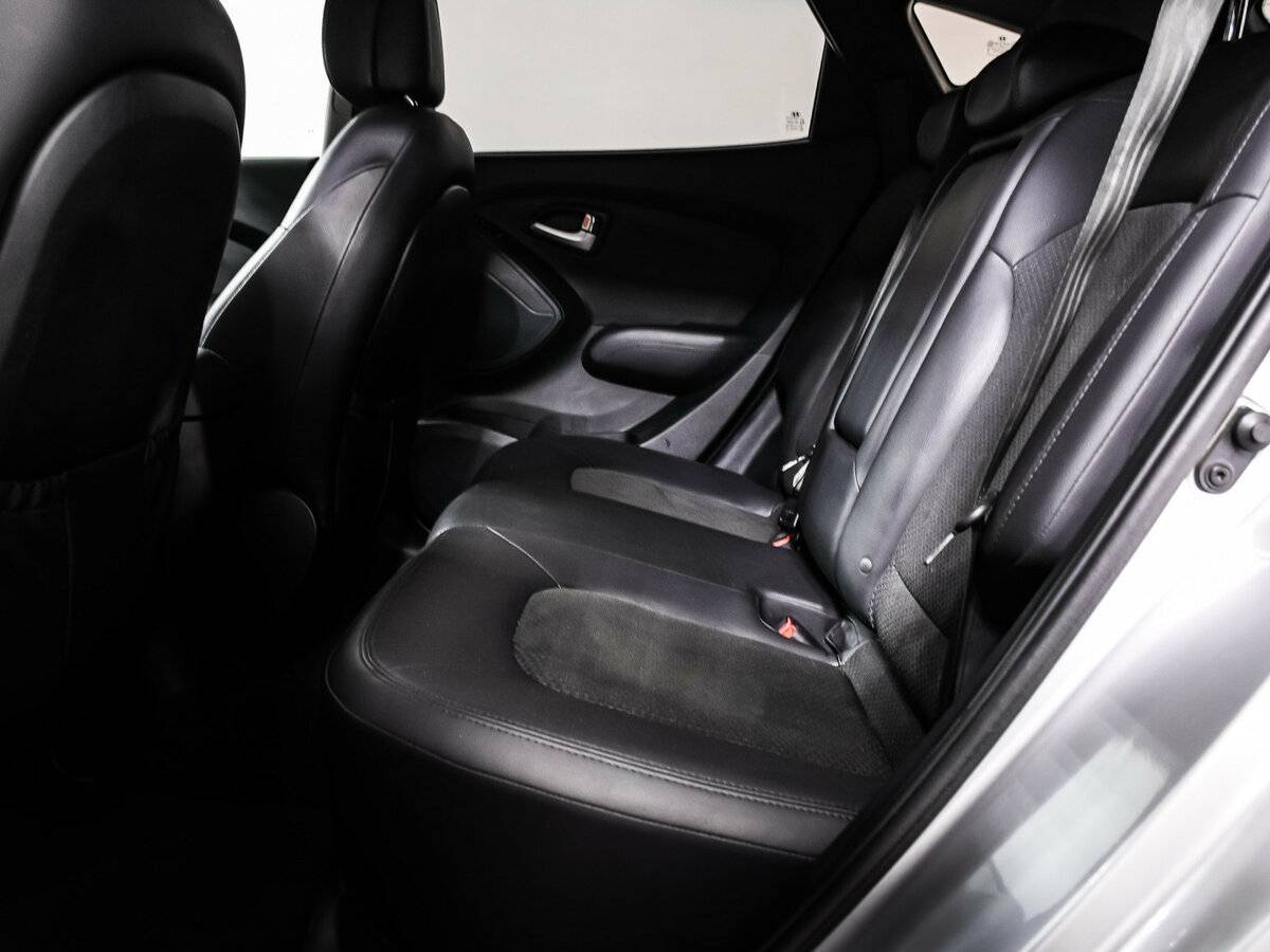 Купить Hyundai ix35 с пробегом. Фото: #12