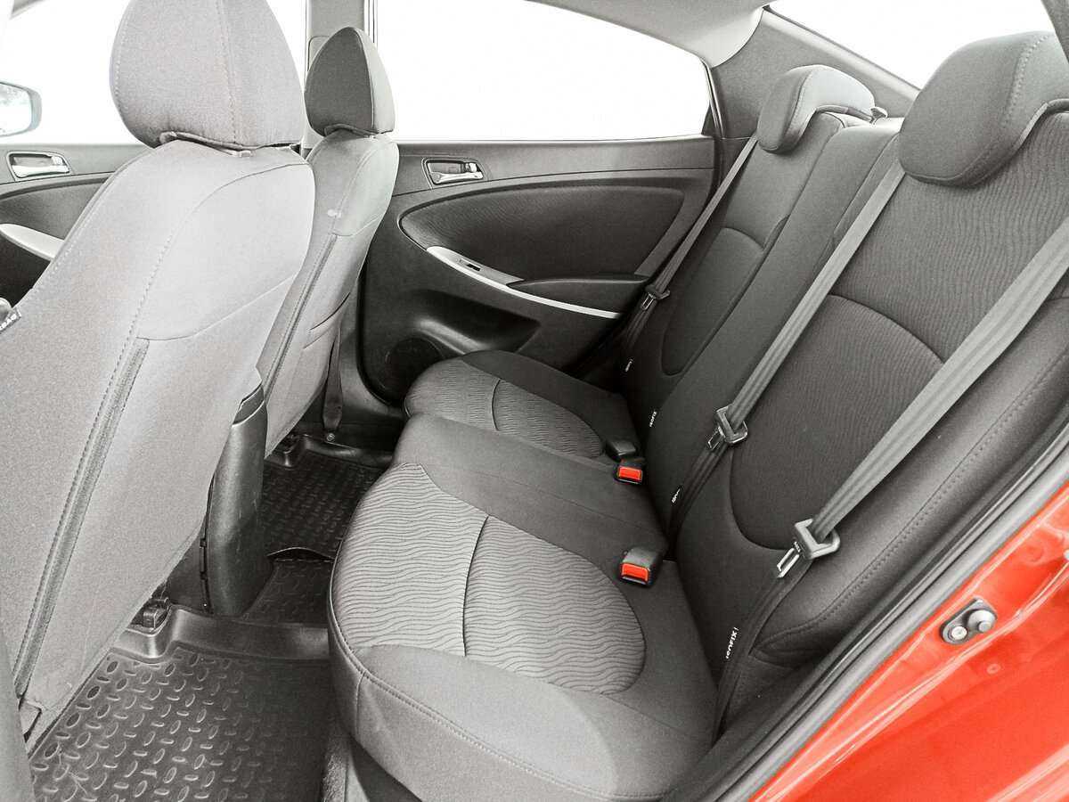 Купить Hyundai Solaris с пробегом. Фото: #7