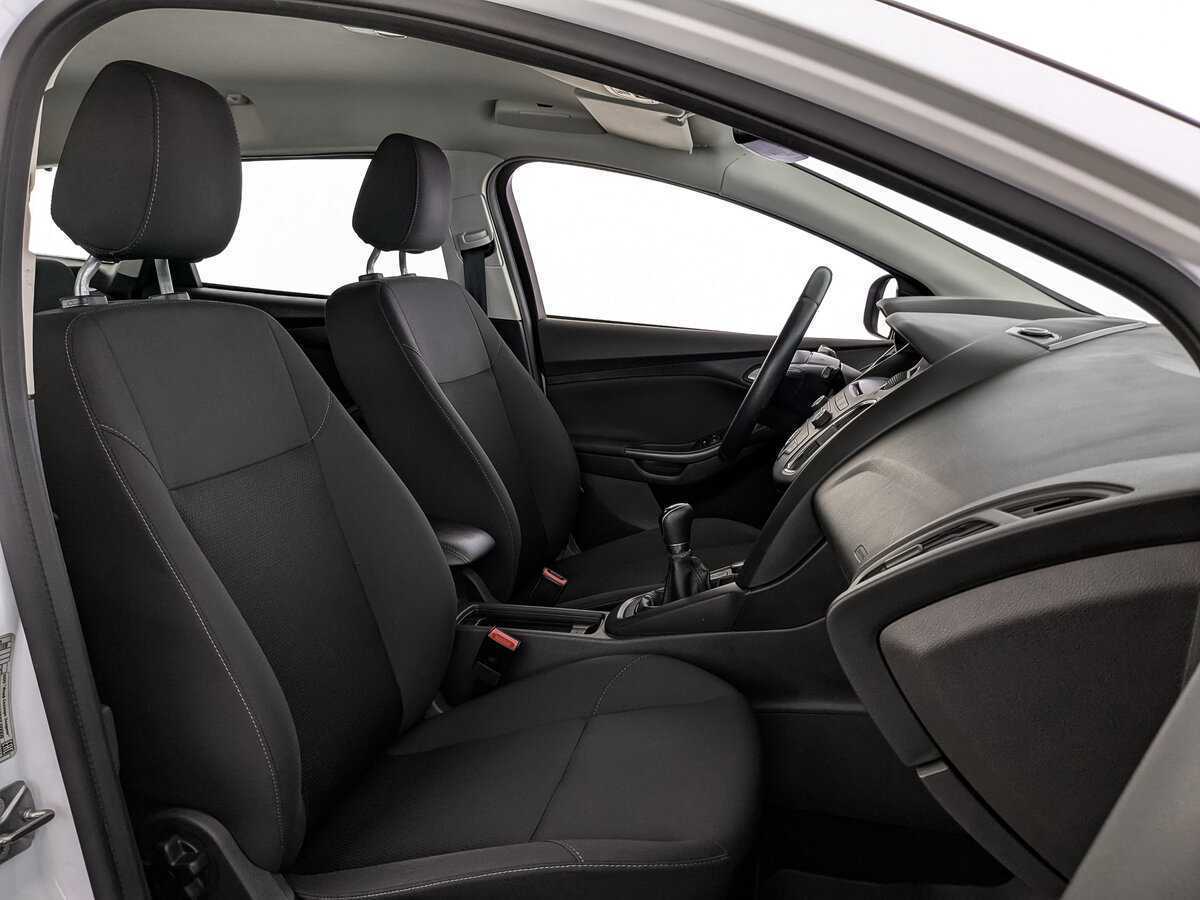 Купить Ford Focus с пробегом. Фото: #22