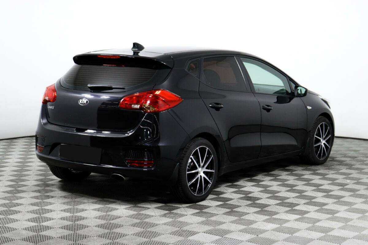 Купить Kia Ceed с пробегом. Фото: #4