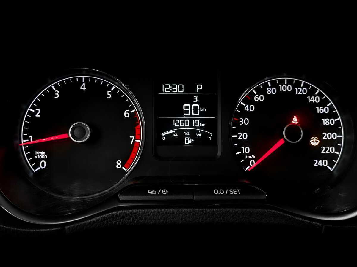 Купить Volkswagen Polo с пробегом. Фото: #12