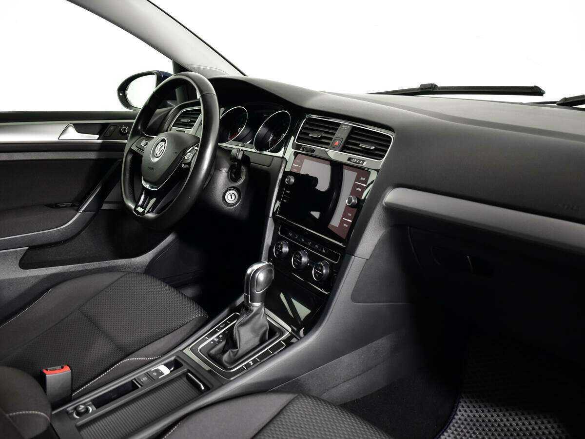 Купить Volkswagen Golf с пробегом. Фото: #6