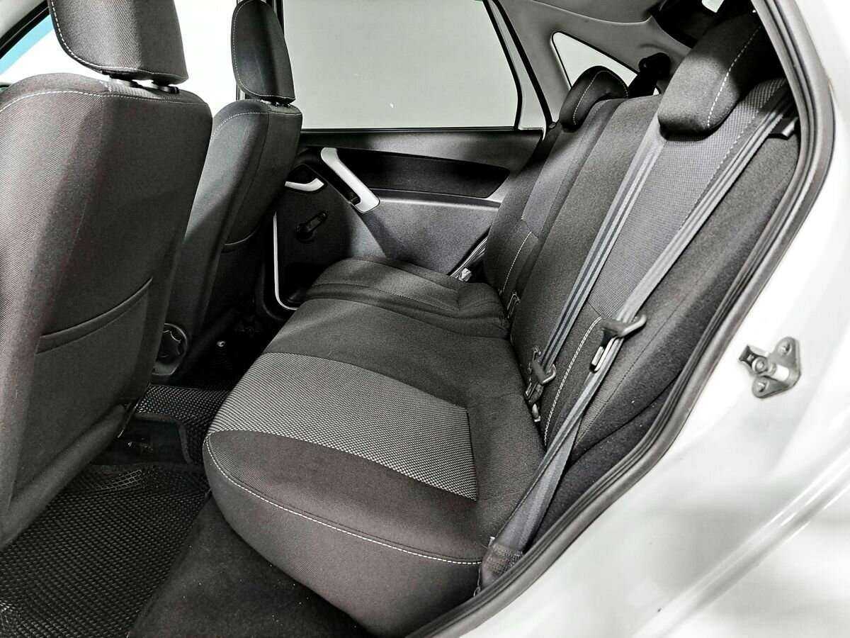 Купить Lada (ВАЗ) Granta с пробегом. Фото: #8