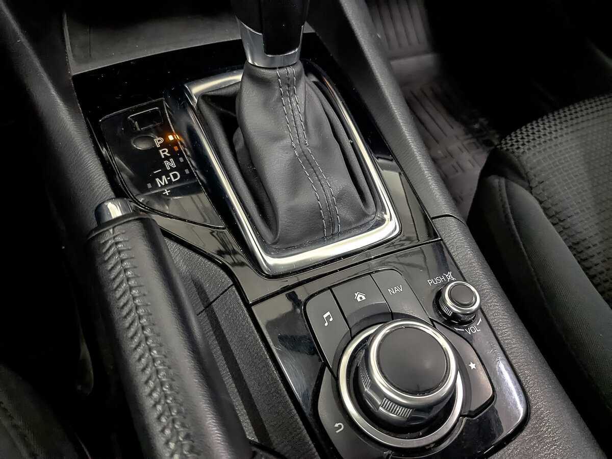 Купить Mazda 3 с пробегом. Фото: #24