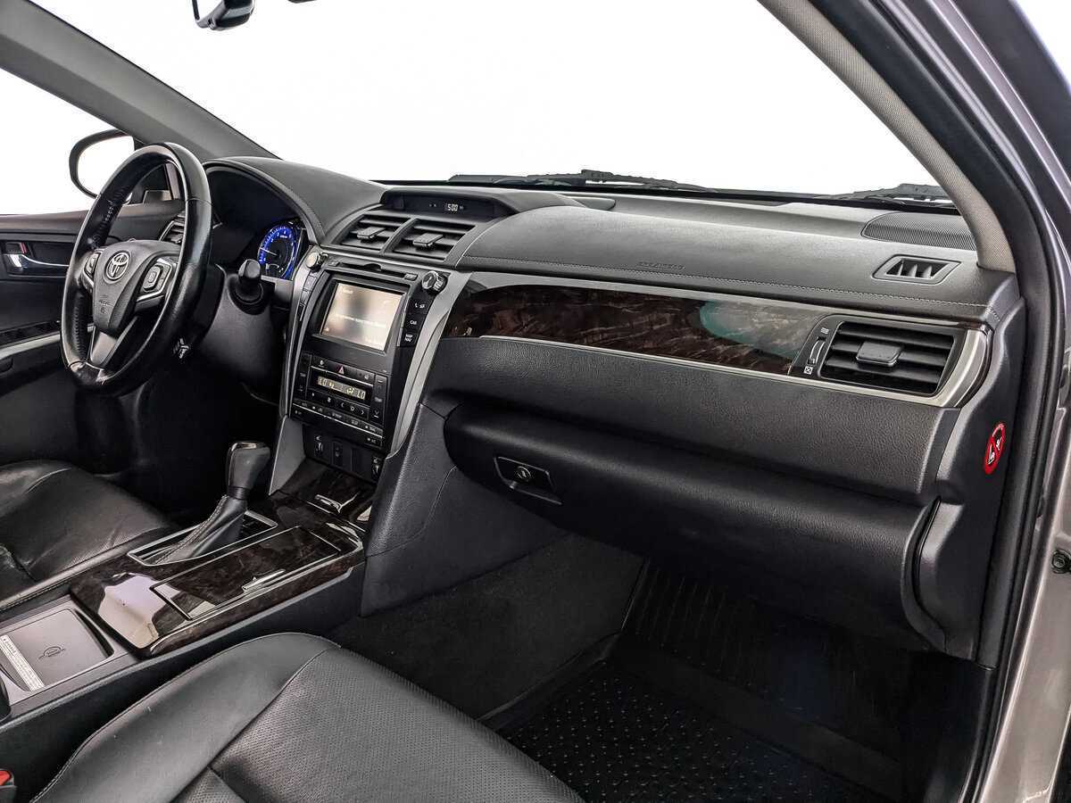 Купить Toyota Camry с пробегом. Фото: #8