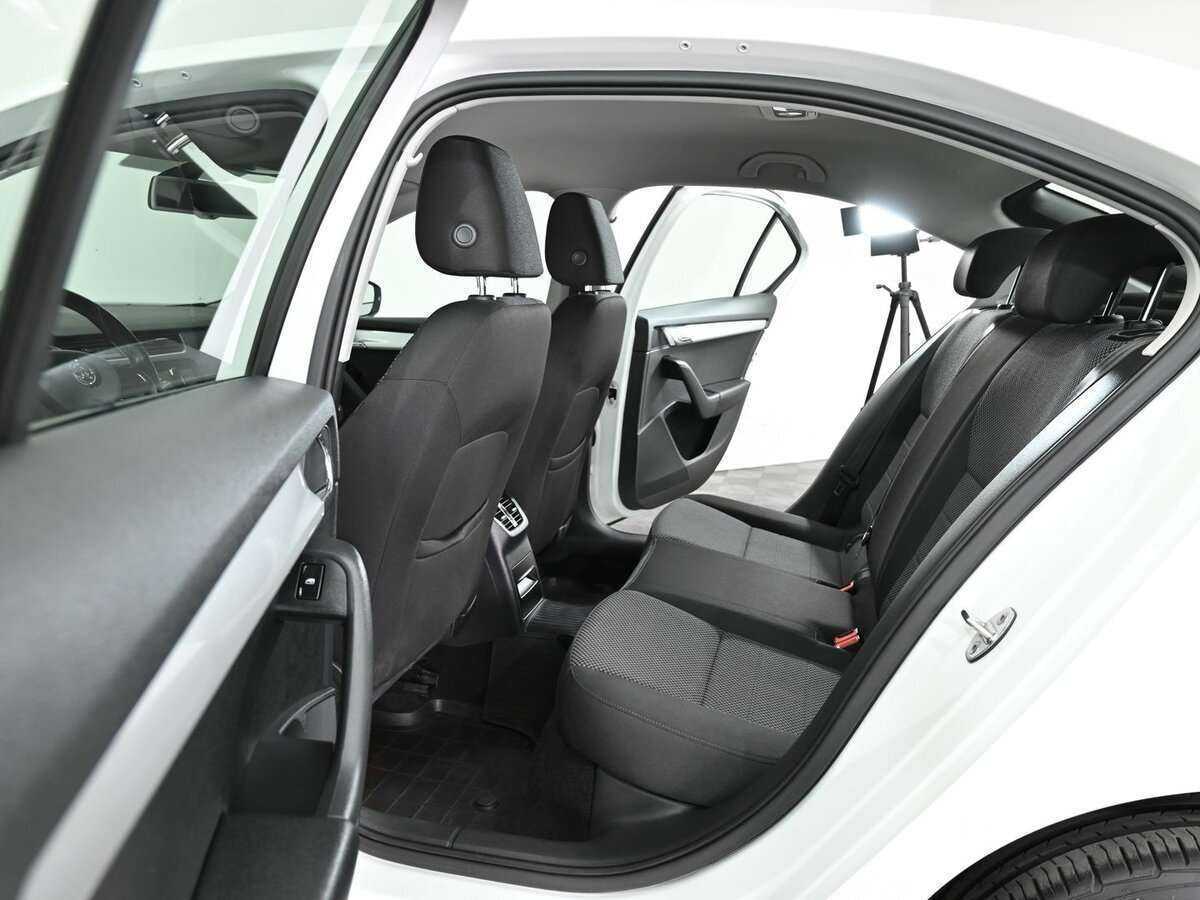 Купить Skoda Octavia с пробегом. Фото: #5