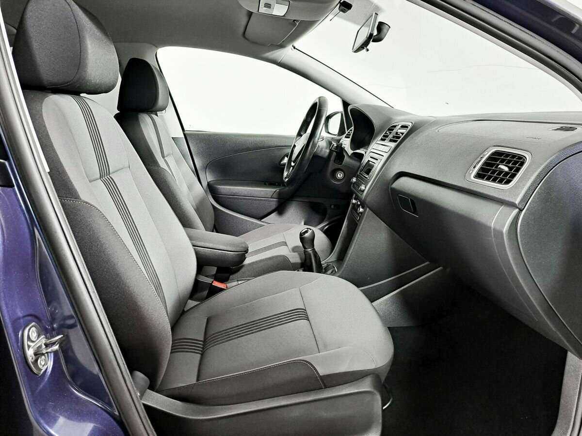 Купить Volkswagen Polo с пробегом. Фото: #6