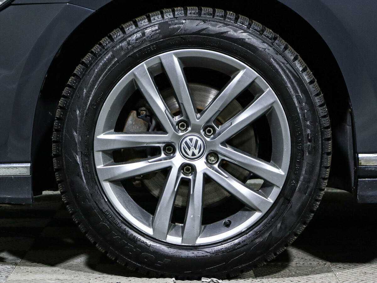 Купить Volkswagen Passat с пробегом. Фото: #12