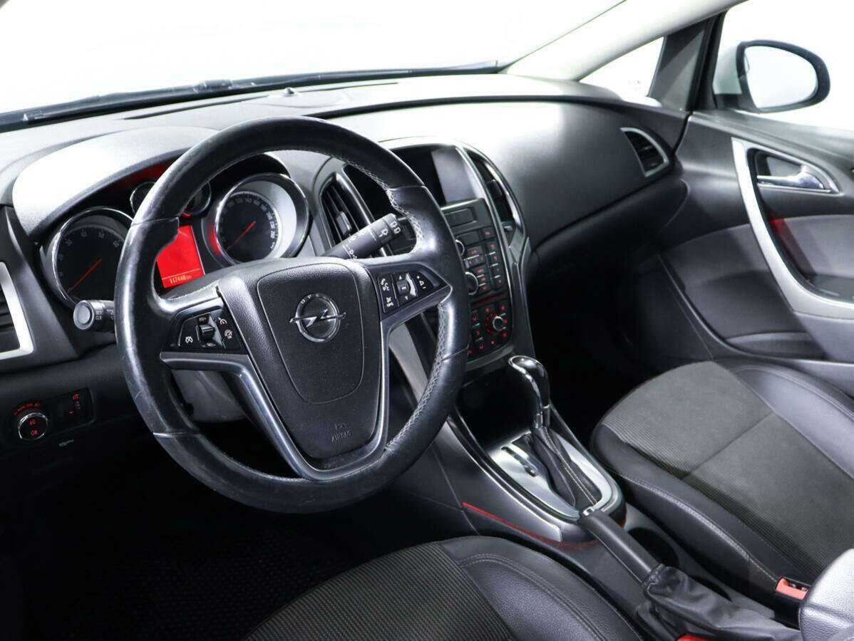 Купить Opel Astra с пробегом. Фото: #10