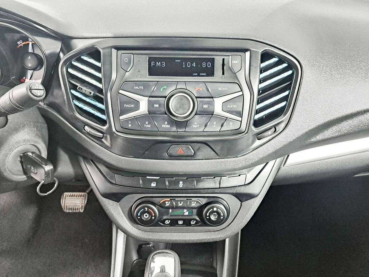 Купить Lada (ВАЗ) Vesta с пробегом. Фото: #12