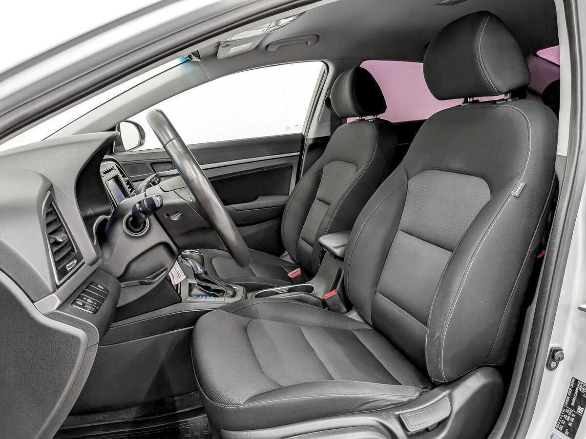 Купить Hyundai Elantra с пробегом. Фото: #17