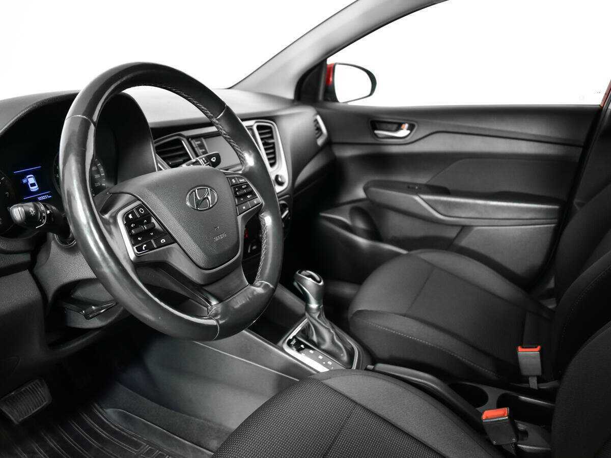 Купить Hyundai Solaris с пробегом. Фото: #11
