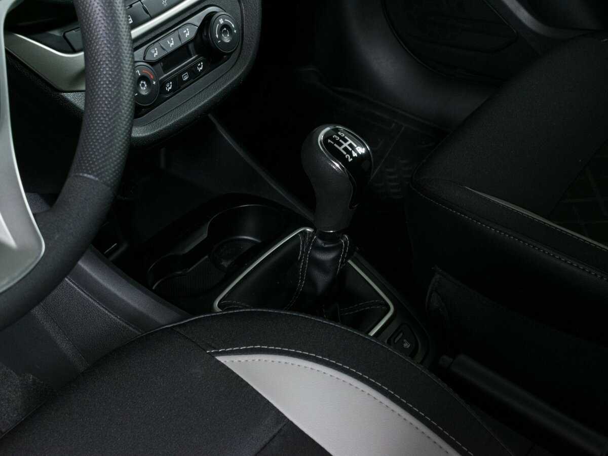 Купить Lada (ВАЗ) Vesta с пробегом. Фото: #13