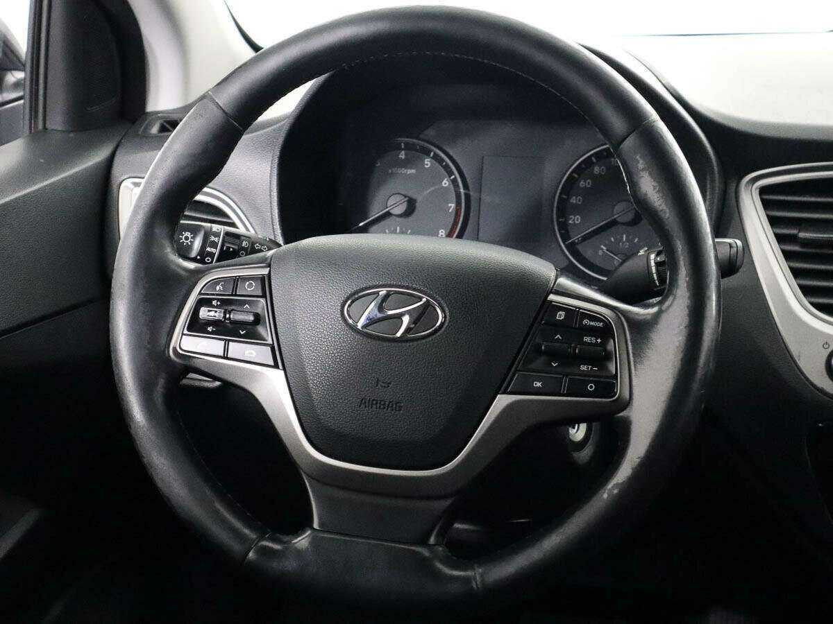 Купить Hyundai Solaris с пробегом. Фото: #12