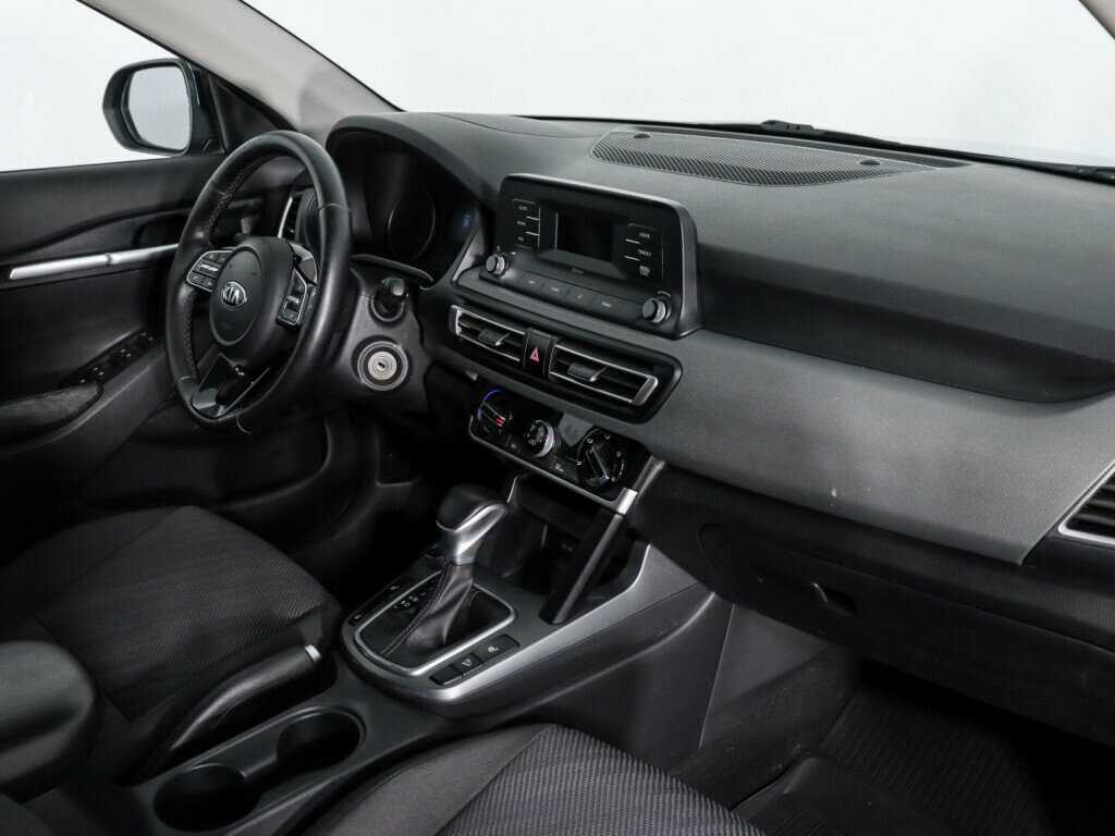 Купить Kia Seltos с пробегом. Фото: #10