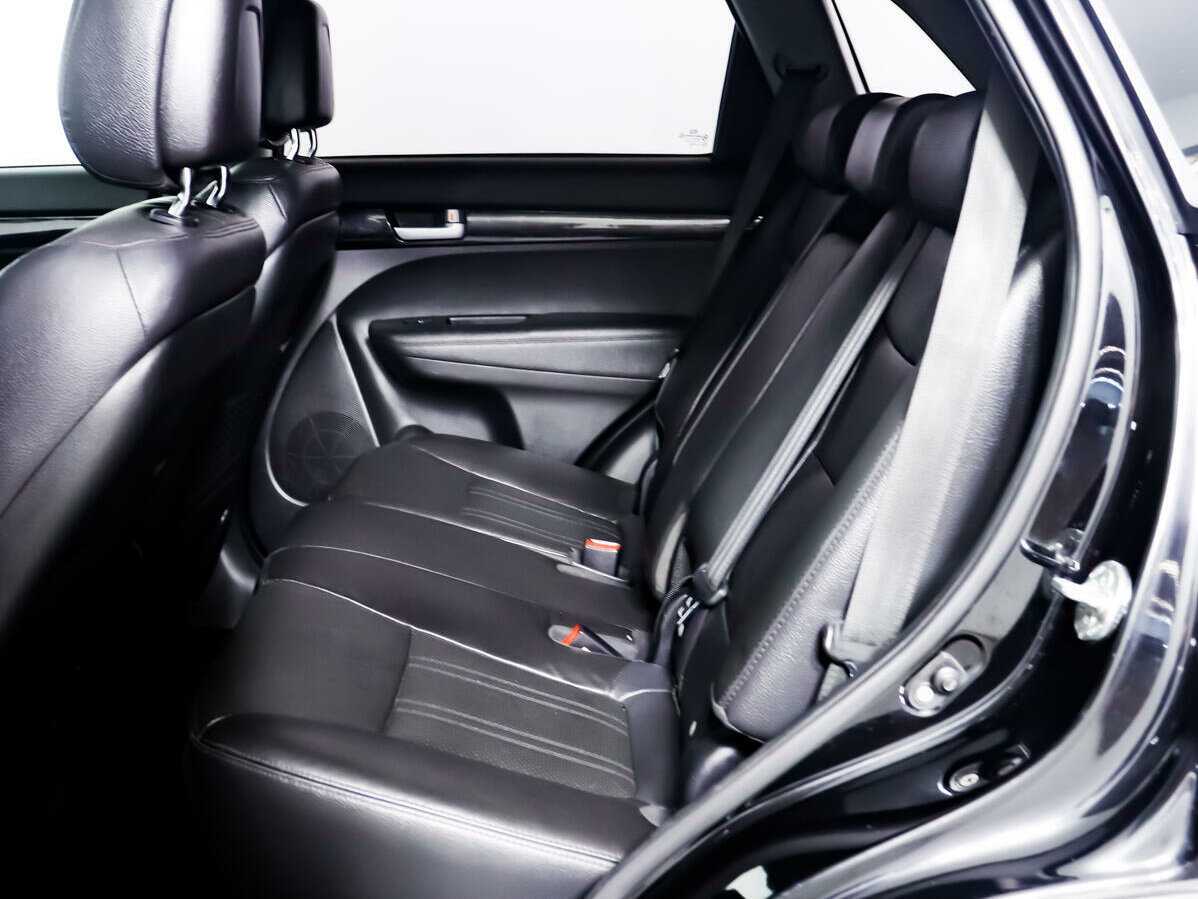 Купить Kia Sorento с пробегом. Фото: #11
