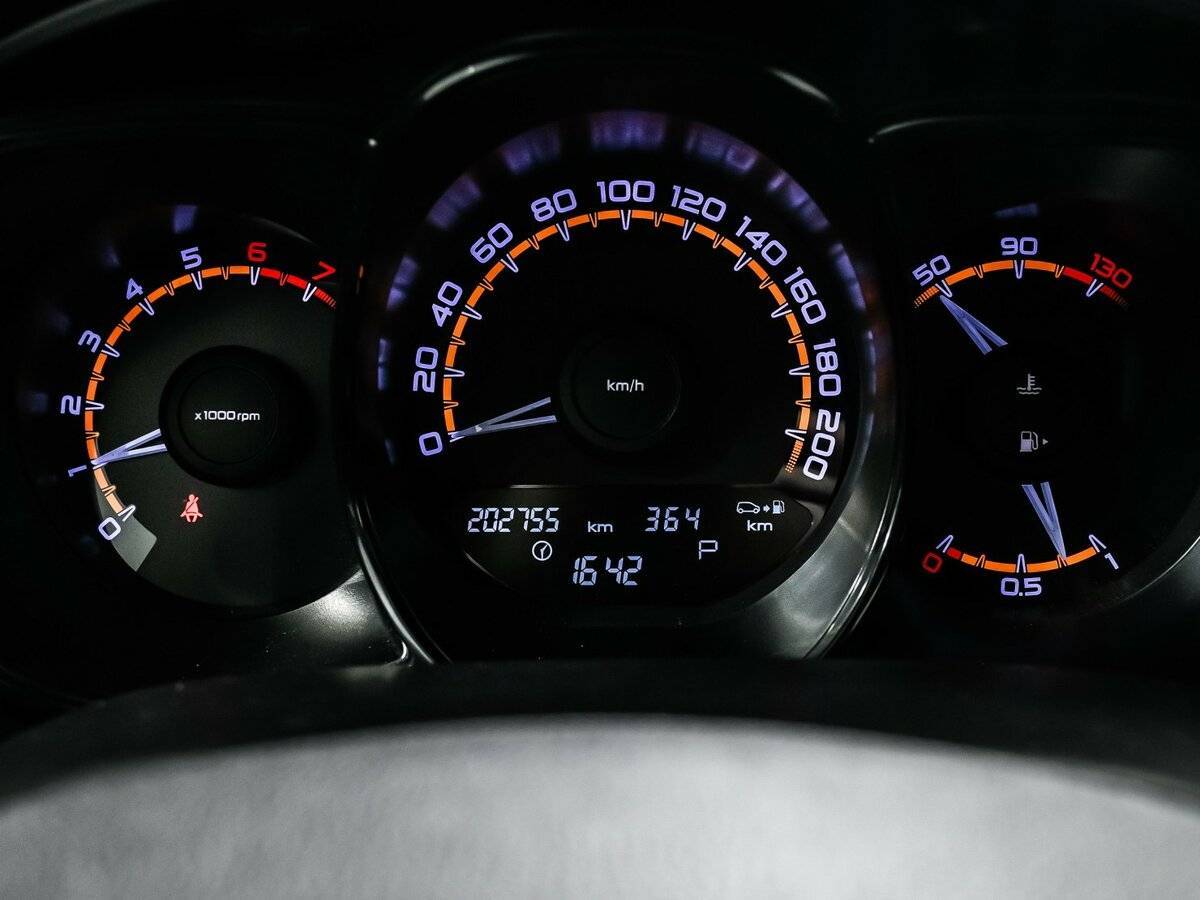 Купить Lada (ВАЗ) Vesta с пробегом. Фото: #9