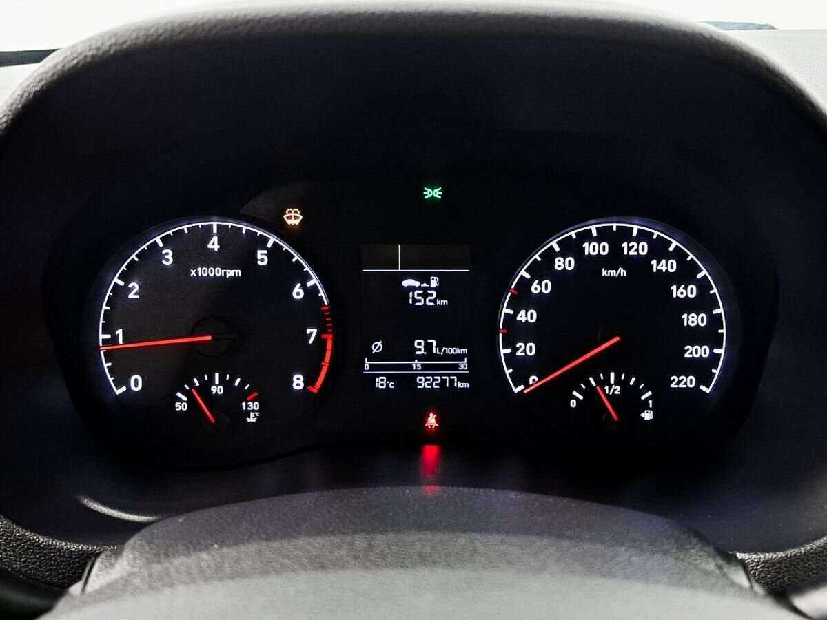 Купить Hyundai Solaris с пробегом. Фото: #10