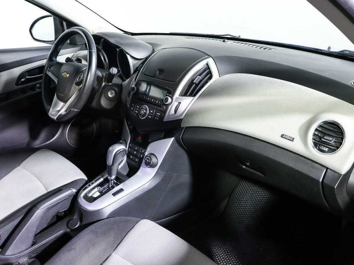 Купить Chevrolet Cruze с пробегом. Фото: #6