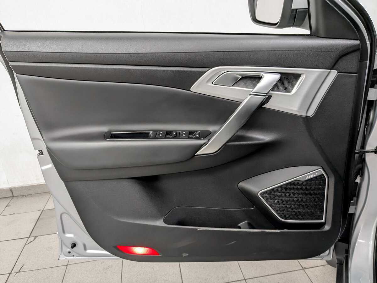 Купить Geely Atlas с пробегом. Фото: #16