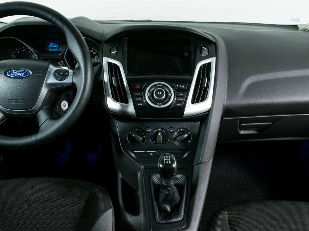 Купить Ford Focus с пробегом. Фото: #8