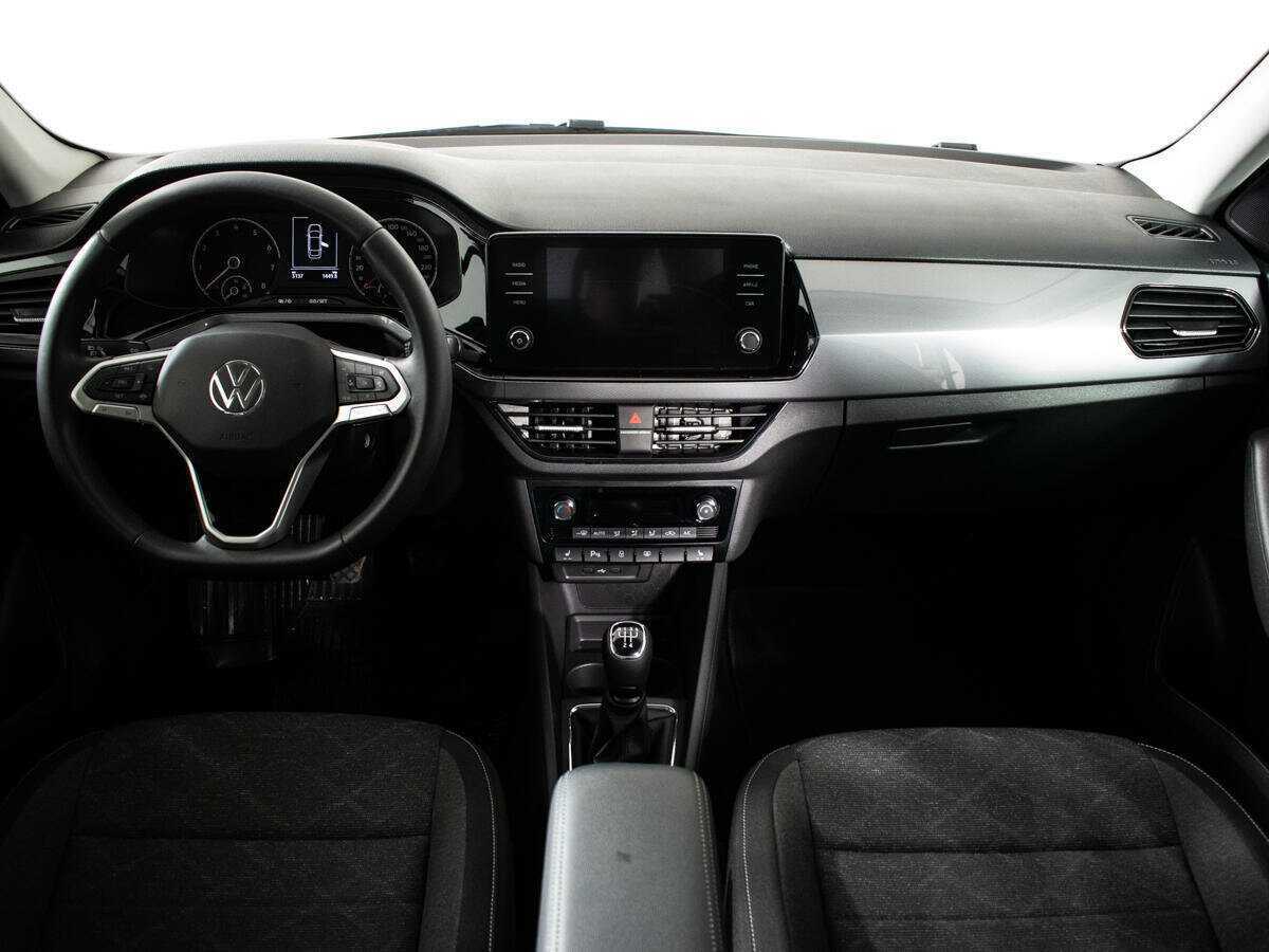 Купить Volkswagen Polo с пробегом. Фото: #11