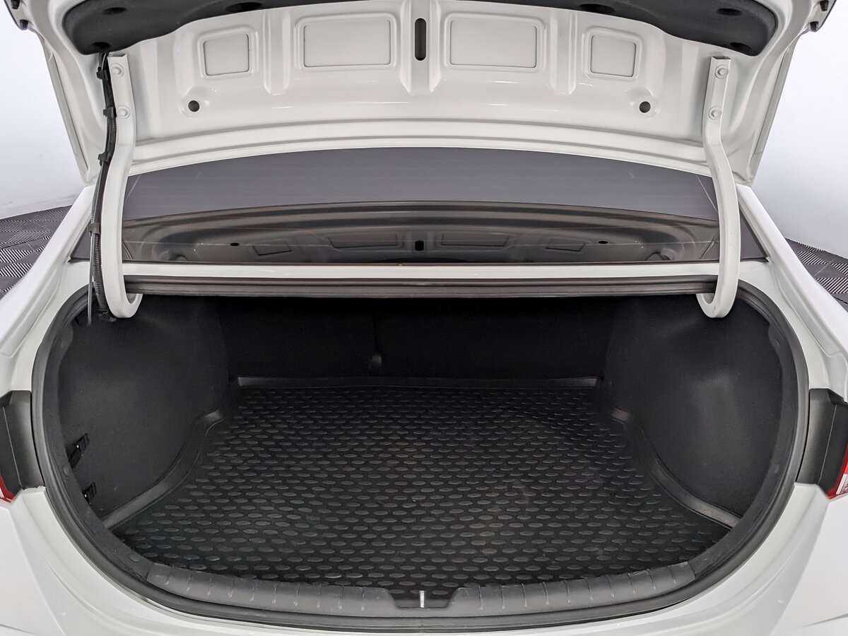 Купить Hyundai Solaris с пробегом. Фото: #8