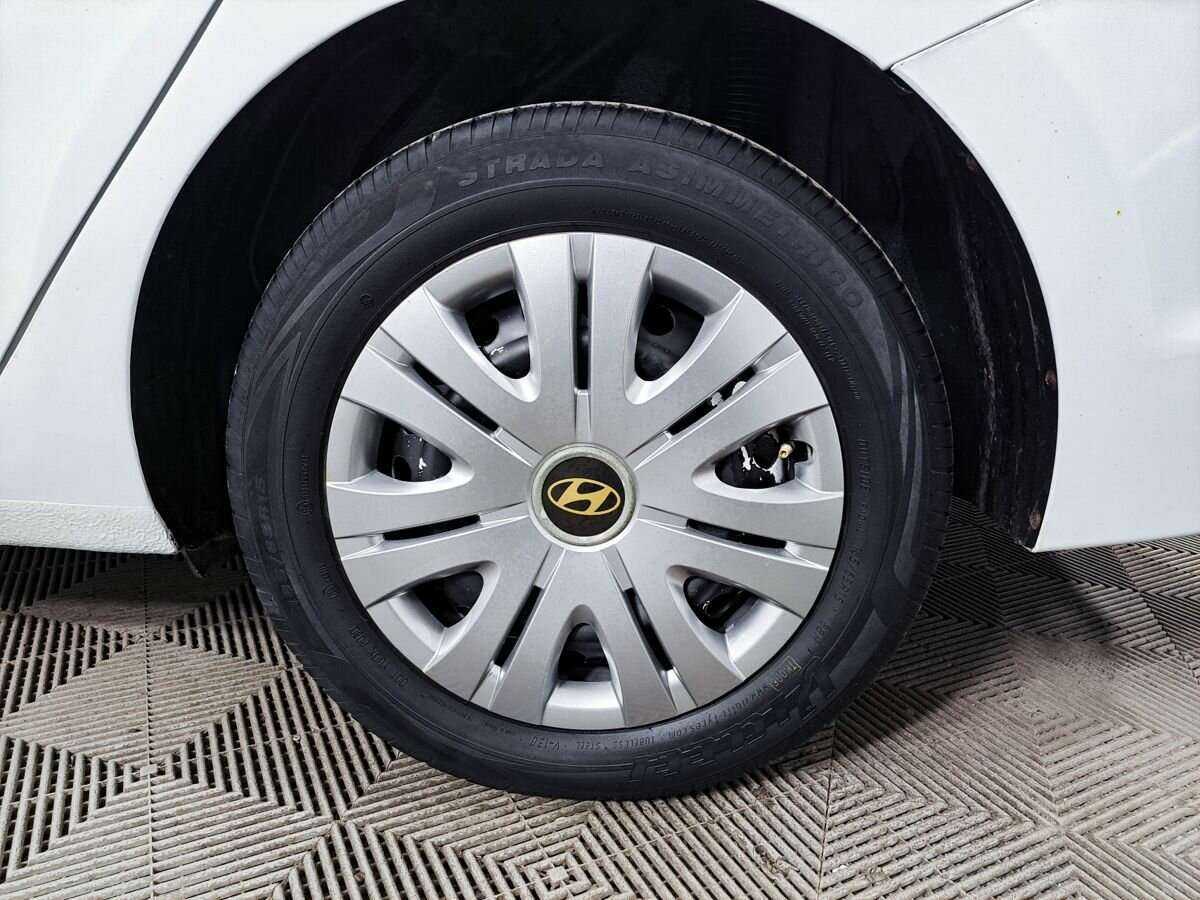 Купить Hyundai Solaris с пробегом. Фото: #16