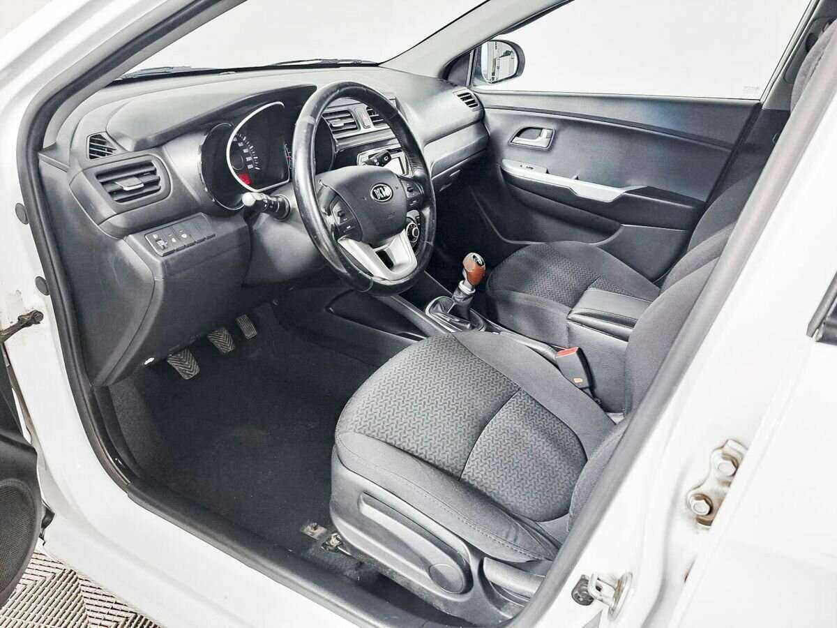 Купить Kia Rio с пробегом. Фото: #13