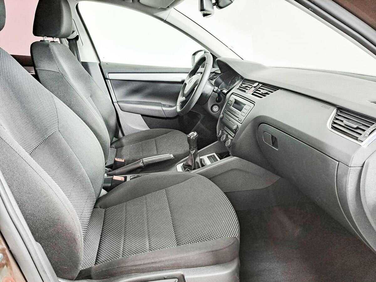 Купить Skoda Octavia с пробегом. Фото: #7