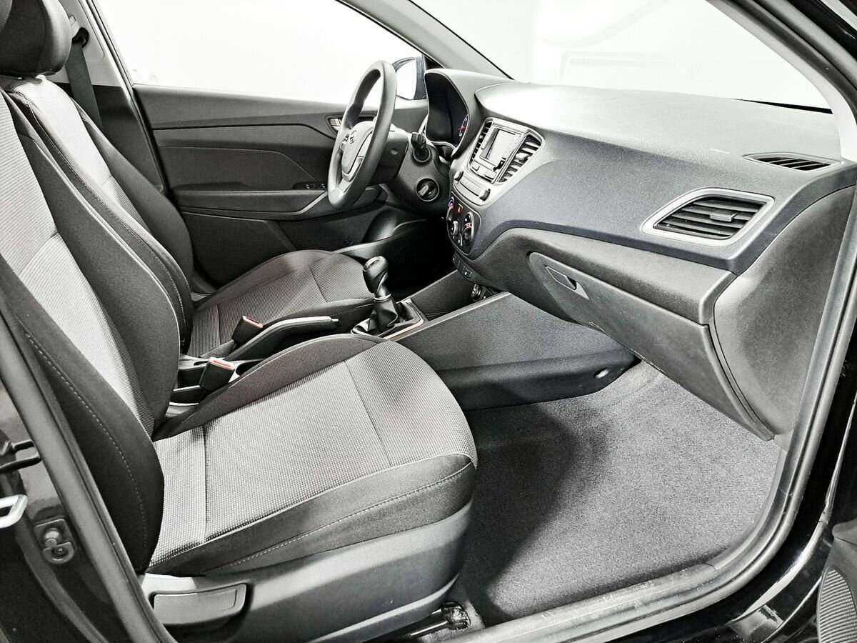 Купить Hyundai Solaris с пробегом. Фото: #8