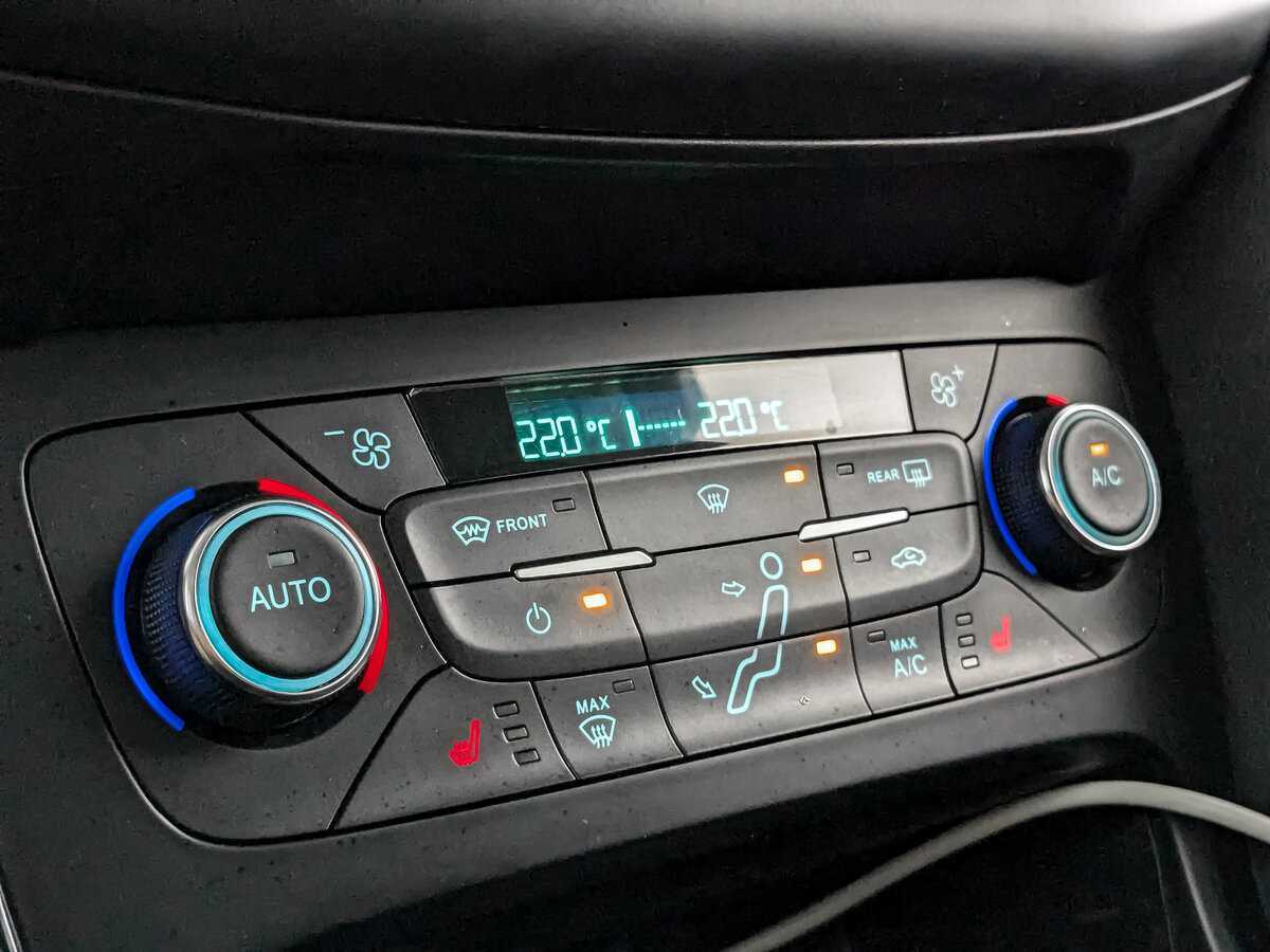 Купить Ford Focus с пробегом. Фото: #20