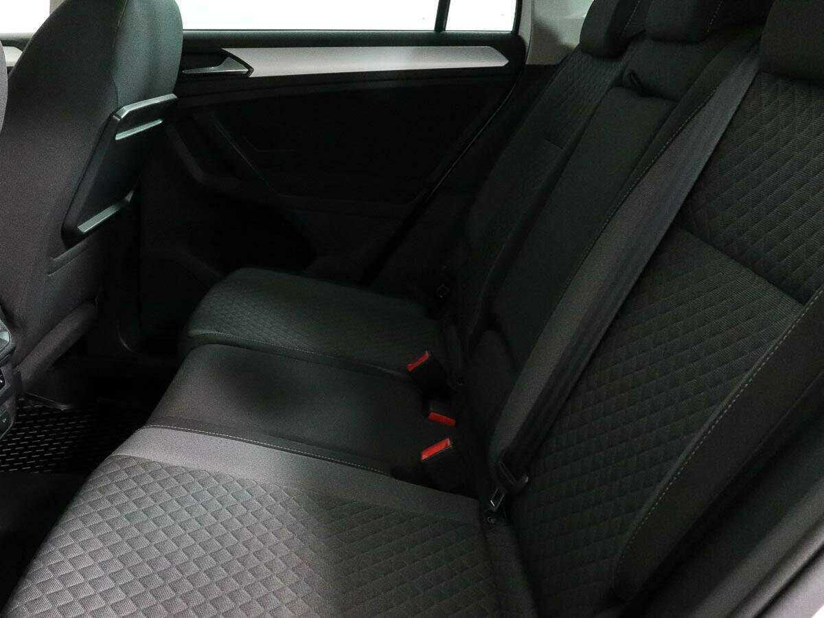 Купить Volkswagen Tiguan с пробегом. Фото: #7