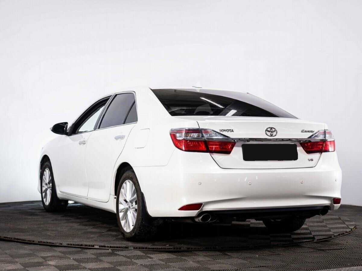 Купить Toyota Camry с пробегом. Фото: #3