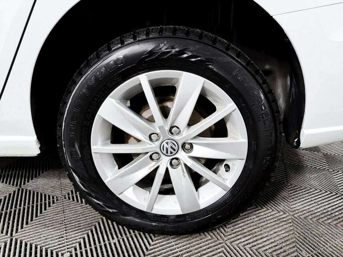 Купить Volkswagen Polo с пробегом. Фото: #16