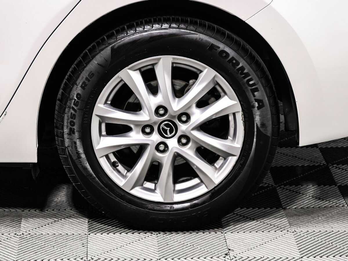 Купить Mazda 3 с пробегом. Фото: #13