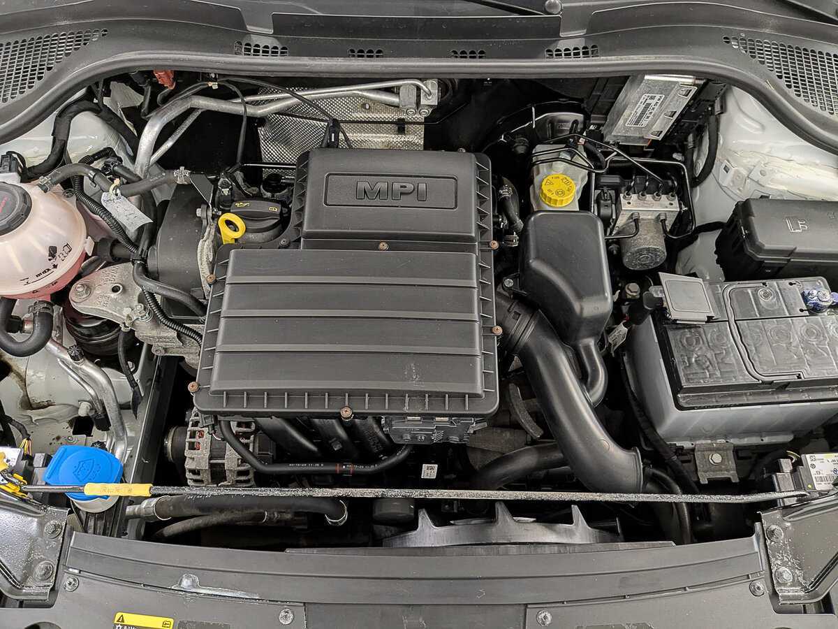 Купить Volkswagen Polo с пробегом. Фото: #8