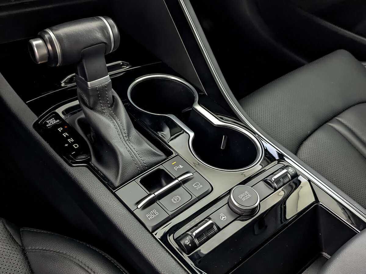 Купить Kia K5 с пробегом. Фото: #18