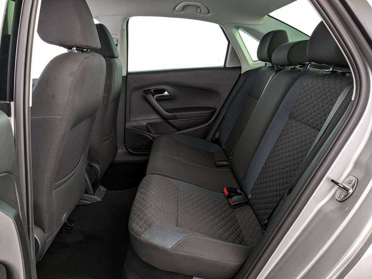 Купить Volkswagen Polo с пробегом. Фото: #13